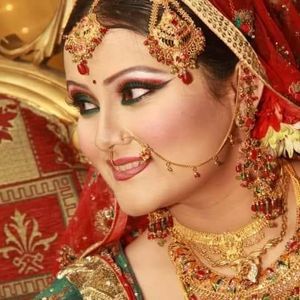 Meet your Posher, Latif